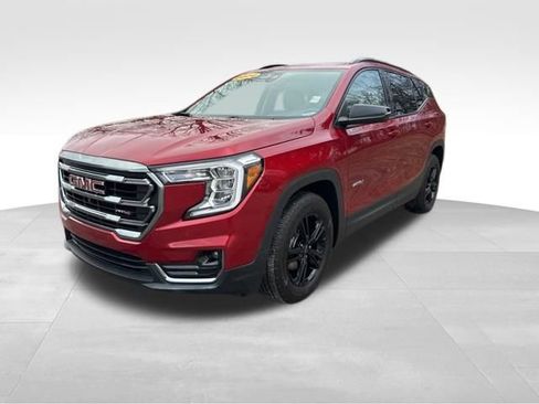 Used 2024 GMC Terrain AT4 w/ Infotainment Package II image 3