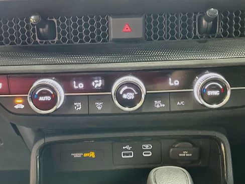 Used 2025 Honda CR-V EX image 15