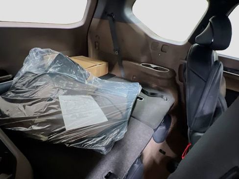 New 2026 Kia EV9 GT-Line image 30