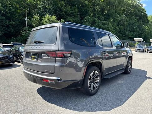 Used 2022 Jeep Wagoneer Series III w/ Convenience Group I AWD/4WD image 6