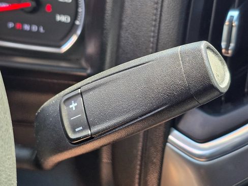 Used 2020 Chevrolet Silverado 1500 LT RWD image 45