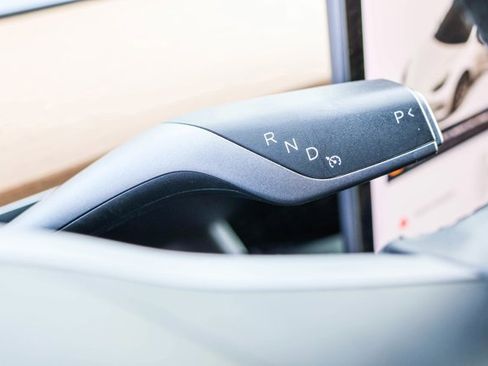 Used 2020 Tesla Model 3 Performance image 24