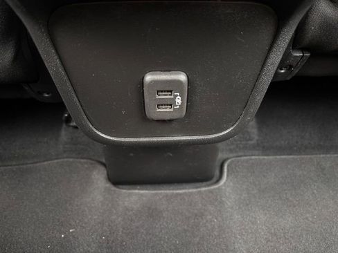 Used 2021 Chevrolet Equinox LT w/ LPO, Cargo Package AWD/4WD image 32