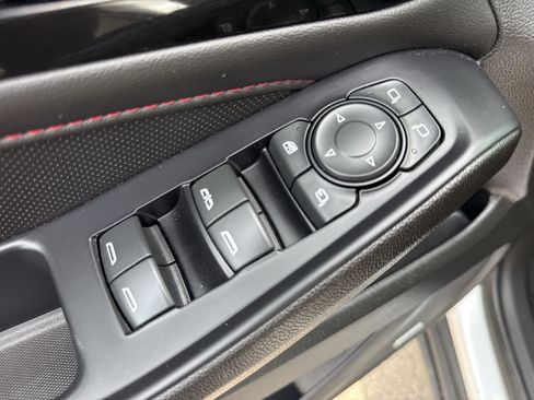 Used 2022 Chevrolet Traverse RS AWD/4WD image 13