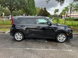 Certified 2022 Kia Soul LX image 3