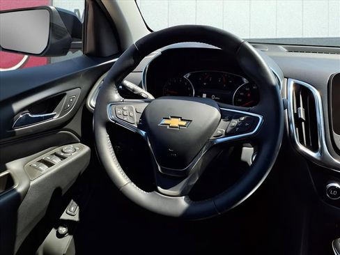 Used 2021 Chevrolet Equinox LT image 21