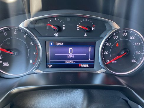 Used 2022 Chevrolet Blazer LT image 2