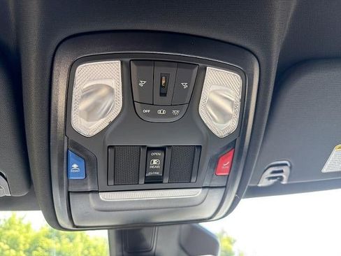 Used 2025 RAM 1500 Big Horn AWD/4WD image 36