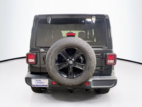 Used 2021 Jeep Wrangler Unlimited Sahara image 6