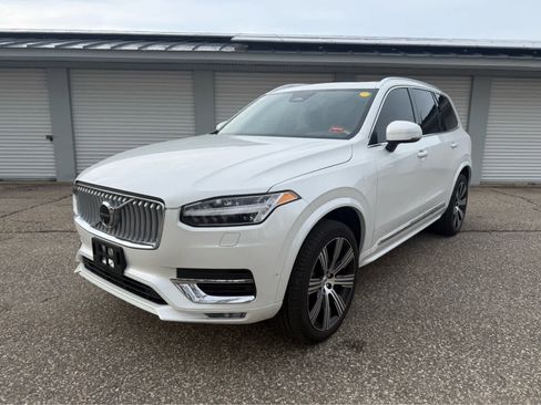 Used 2025 Volvo XC90 B6 Plus w/ Protection Package Premier AWD/4WD image 1