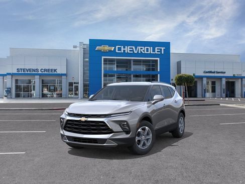 New 2026 Chevrolet Blazer LT w/ Convenience Package AWD/4WD image 8