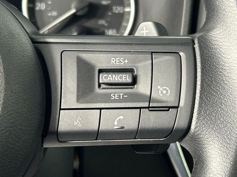 Used 2023 Nissan Rogue S image 25