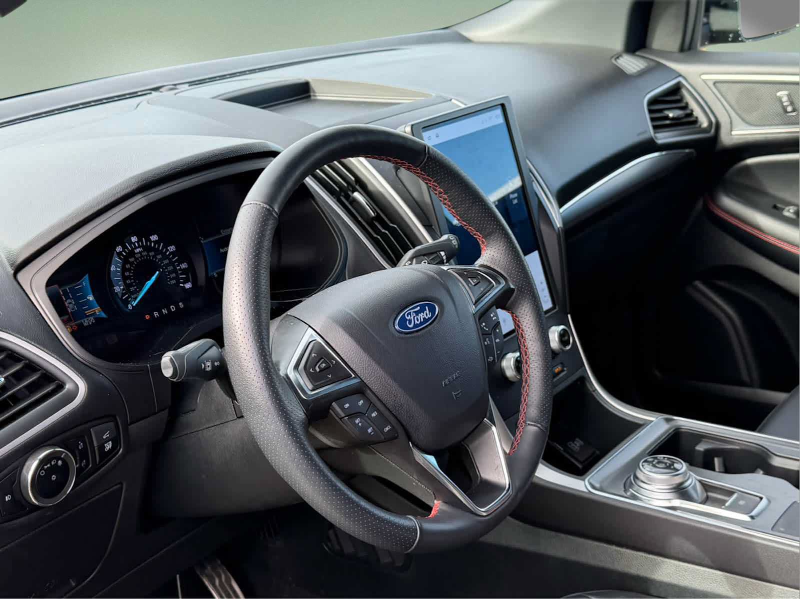Used 2024 Ford Edge ST-Line AWD/4WD image 16