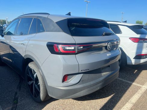 Used 2023 Volkswagen ID.4 Pro S AWD/4WD image 4
