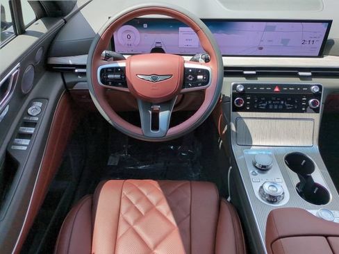 Certified 2025 Genesis GV80 3.5T Prestige AWD/4WD image 13