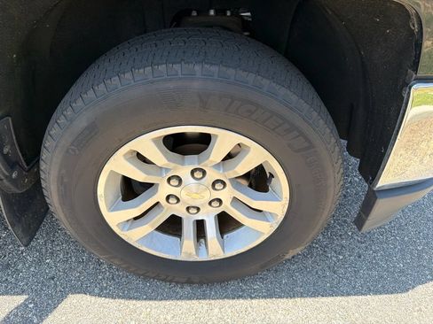 Used 2017 Chevrolet Silverado 1500 LT w/ All Star Edition RWD image 4