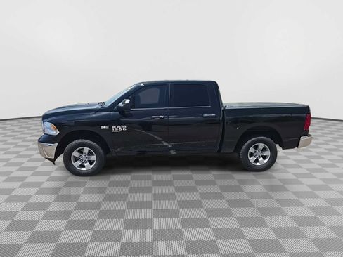 Used 2023 RAM 1500 4x4 Crew Cab Classic w/ Chrome Appearance Group image 5