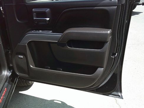 Used 2017 Chevrolet Silverado 1500 LT w/ All Star Edition AWD/4WD image 34