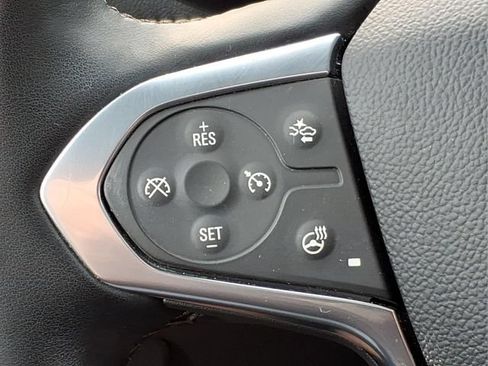 Used 2023 Chevrolet Traverse Premier AWD/4WD image 27