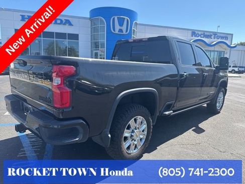 Used 2024 Chevrolet Silverado 2500 High Country w/ High Country Premium Package image 5