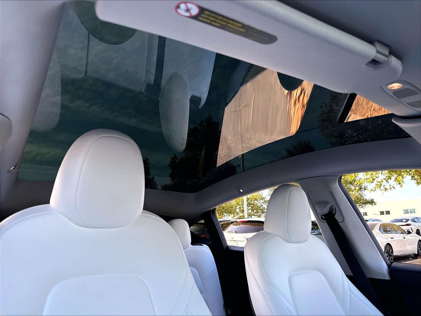 Used 2023 Tesla Model Y AWD image 26