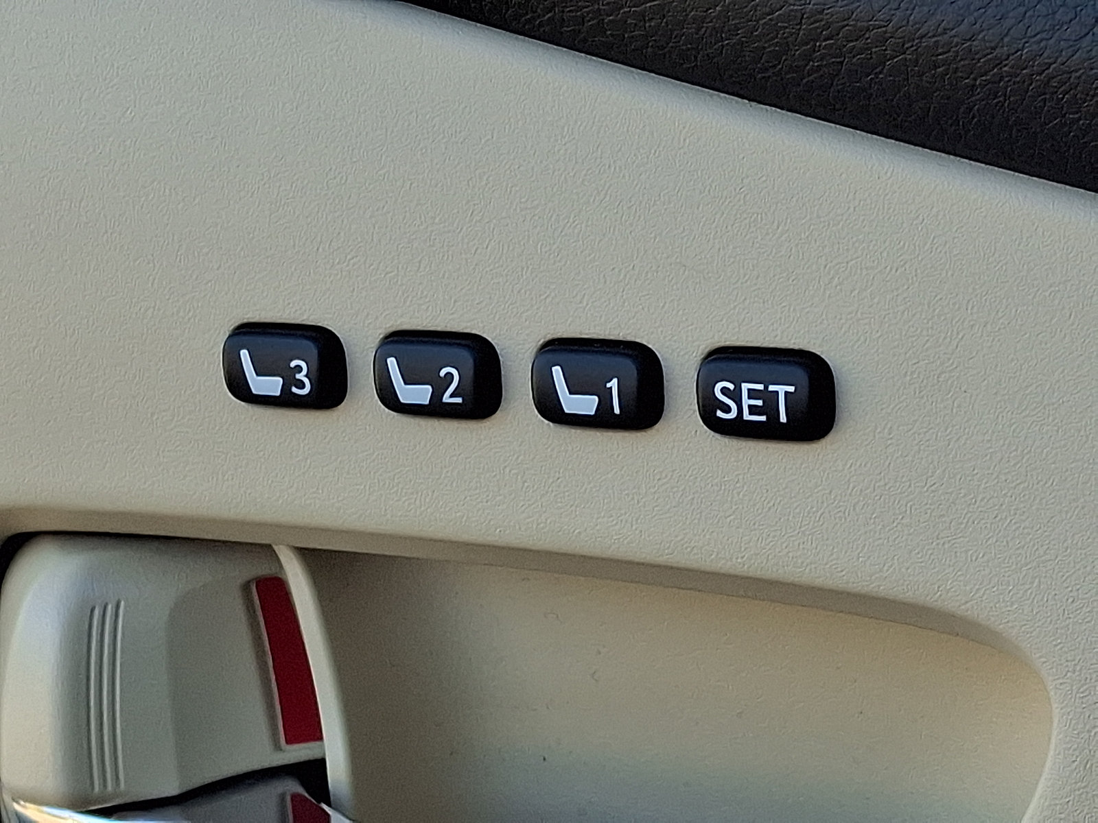 Used 2015 Lexus RX 350 AWD image 25