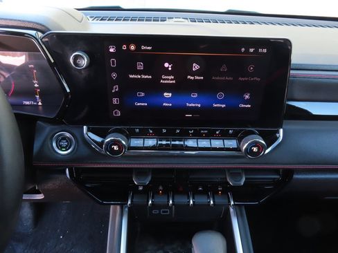 Used 2023 Chevrolet Colorado Z71 w/ Z71 Convenience Package 2 AWD/4WD image 21