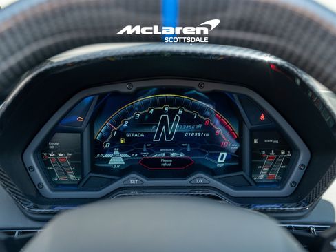 Used 2021 Lamborghini Aventador SVJ AWD/4WD image 14