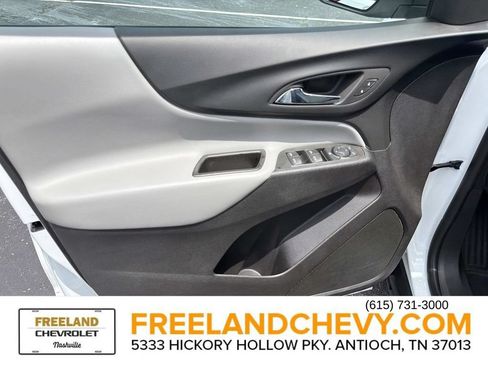 Used 2023 Chevrolet Equinox LT AWD/4WD image 21