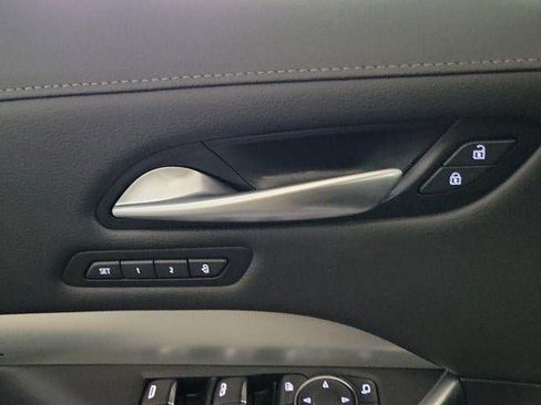 Certified 2023 Cadillac XT4 Premium Luxury FWD image 16