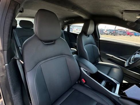 Used 2023 Lucid Air Pure image 18