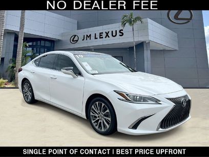 Used 2019 Lexus ES 350 w/ Accessory Package 2