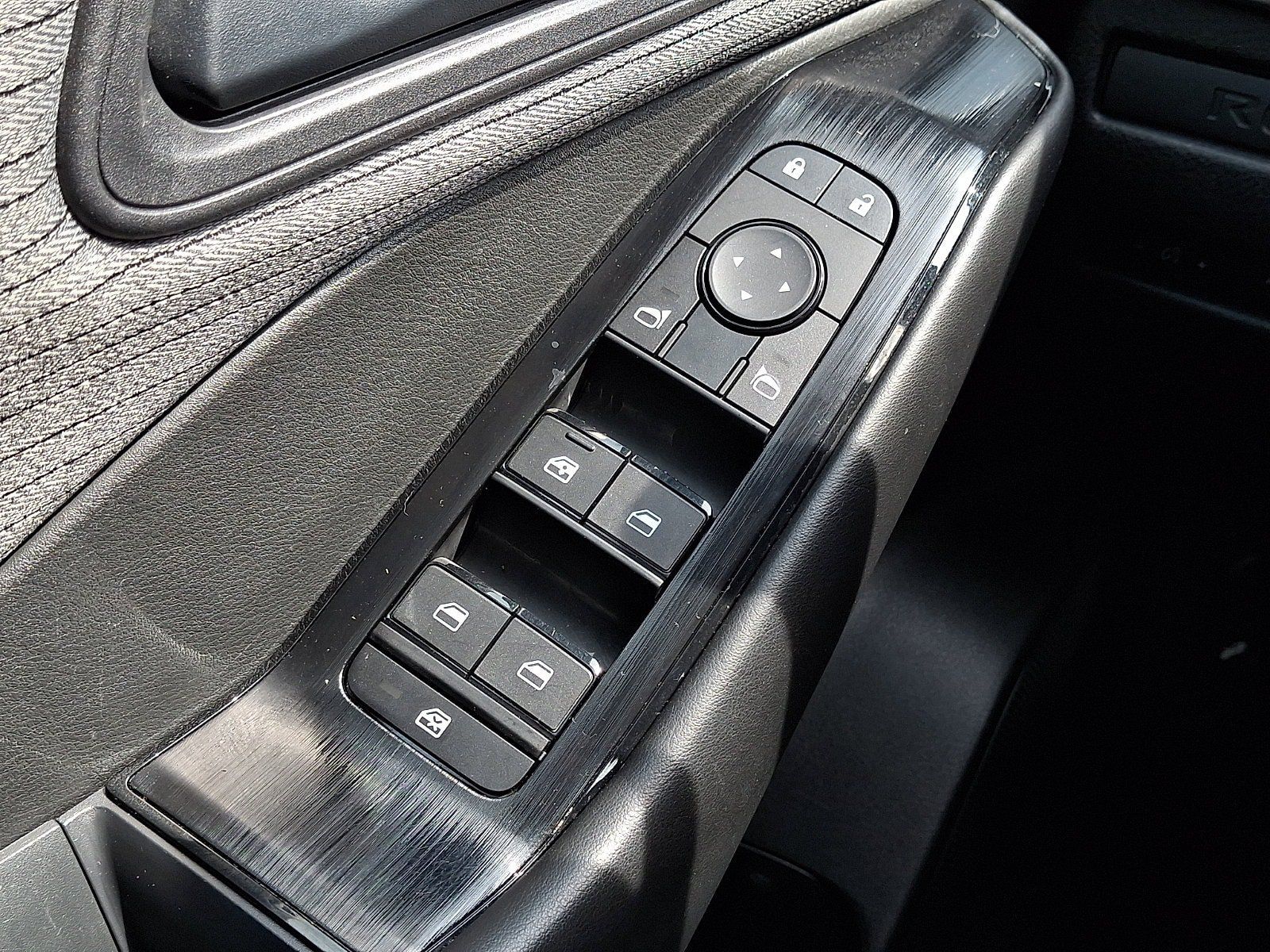 Certified 2023 Nissan Rogue S AWD/4WD image 25