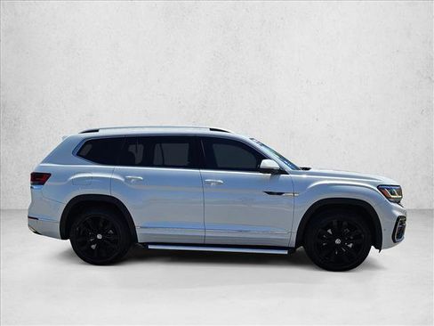 Certified 2023 Volkswagen Atlas SEL Premium AWD/4WD image 4