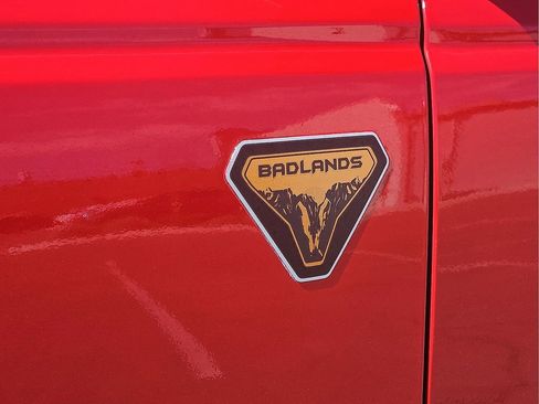 Used 2023 Ford Bronco Badlands AWD/4WD image 12