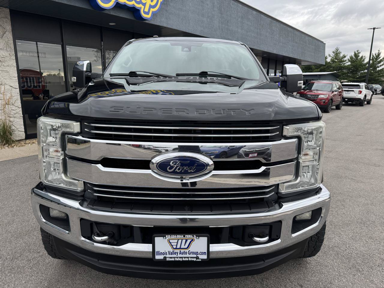 Used 2017 Ford F250 Lariat w/ Lariat Ultimate Package AWD/4WD image 12