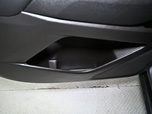 Used 2021 Chevrolet Traverse LS FWD image 49