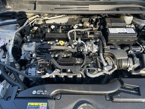 Used 2025 Toyota Corolla LE image 25