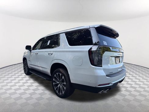 Used 2025 Chevrolet Tahoe High Country RWD image 7
