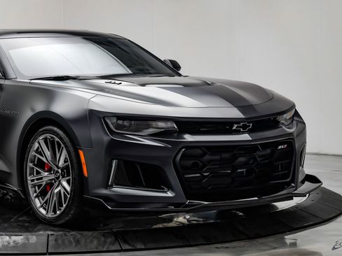 Used 2024 Chevrolet Camaro ZL1 RWD image 25