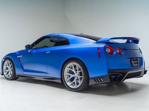 Used 2021 Nissan GT-R Premium AWD/4WD image 70