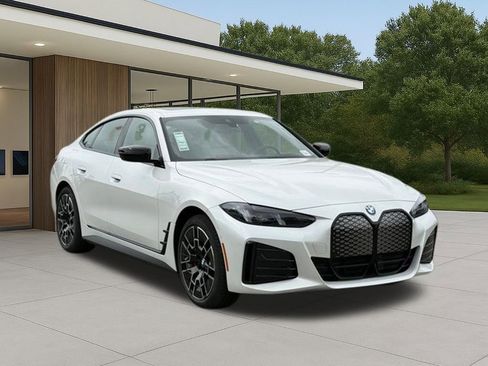 New 2026 BMW i4 eDrive40 w/ M Sport Package RWD image 6