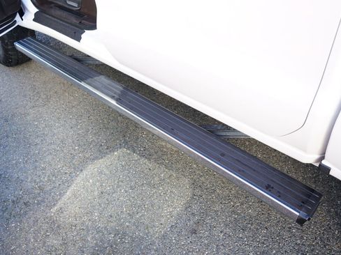 Used 2021 GMC Sierra 1500 Denali w/ Denali Ultimate Package image 12