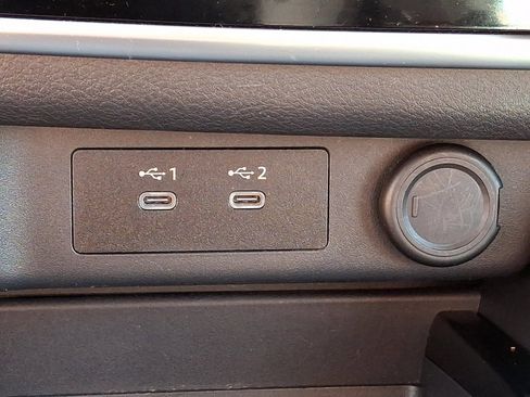 Used 2024 Nissan Rogue S AWD/4WD image 23