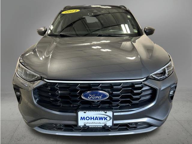 Used 2024 Ford Escape ST-Line Elite w/ Premium Technology Package AWD/4WD image 9