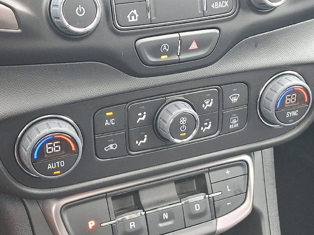 Certified 2022 GMC Terrain AT4 AWD/4WD image 17