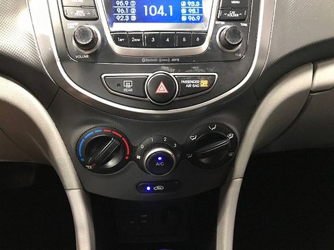 Used 2015 Hyundai Accent GLS w/ Option Group 02 FWD image 28