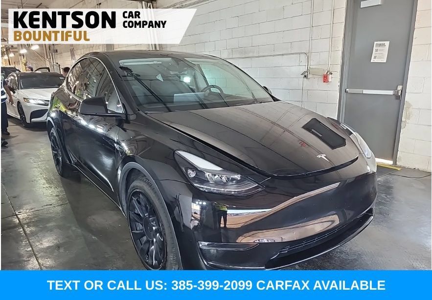 Used 2024 Tesla Model Y Long Range AWD/4WD image 2