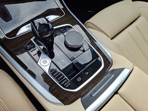 Used 2021 BMW X5 xDrive40i w/ Premium Package image 15