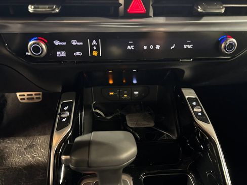 New 2026 Kia Sorento SX Prestige AWD/4WD image 19